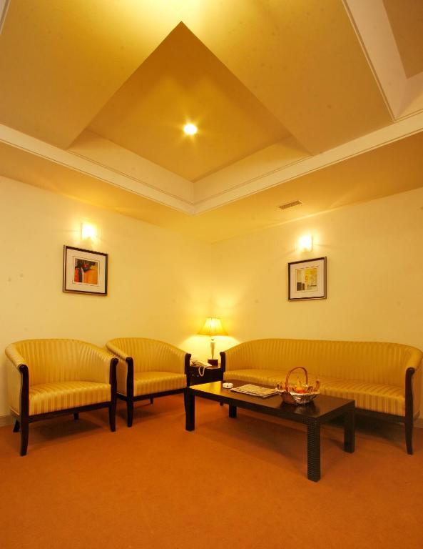 Ambience Executive Hotel Pimpri-Chinchwad Room photo